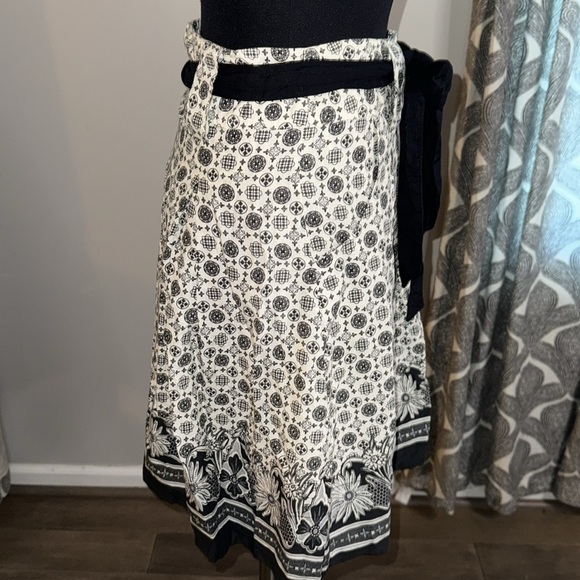 Delia’s Y2K Cotton A Line Skirt - Picture 5 of 7